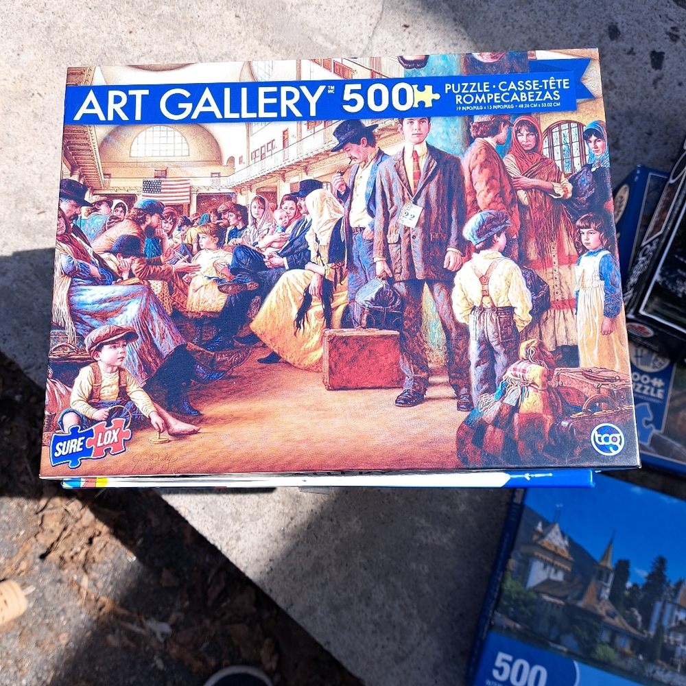 Art Gallery Puzzle - 500+ Pieces